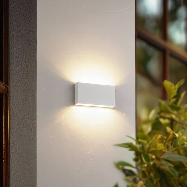 Lindby Lucande Jarte vanjska zidna LED svjetiljka, 20 cm, bijela, IP65, Bijela, Plastika