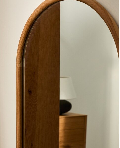 Zidno ogledalo s okvirom od masivnog drveta 55x155 cm Milsa – Kave Home