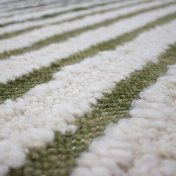 Zeleni ručno rađen tepih od mješavine vune 140x200 cm Boucle Frame – Flair Rugs