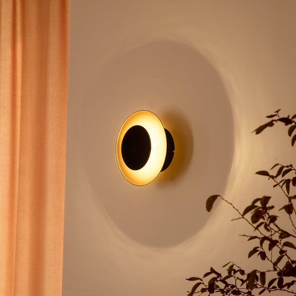 Lindby LED zidna svjetiljka Tiama, metal, crna/zlatna, Ø 20 cm, Crno, Dnevni boravak/blagovaonica, Metal