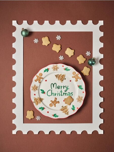 Sinsay - Božićni keramički tanjur s natpisom Merry Christmas