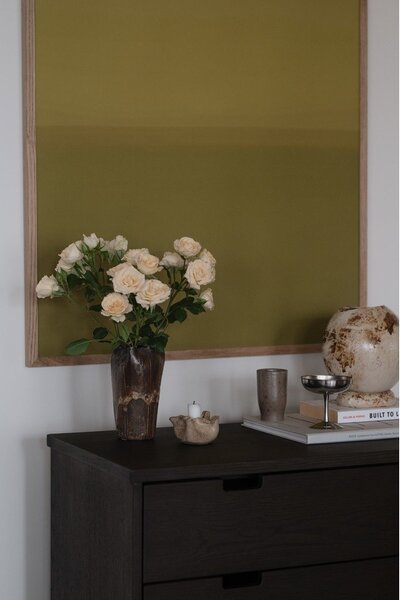 Komoda od punog hrasta u tamnoj prirodnoj boji 75x85x38 cm Garrison – Rowico