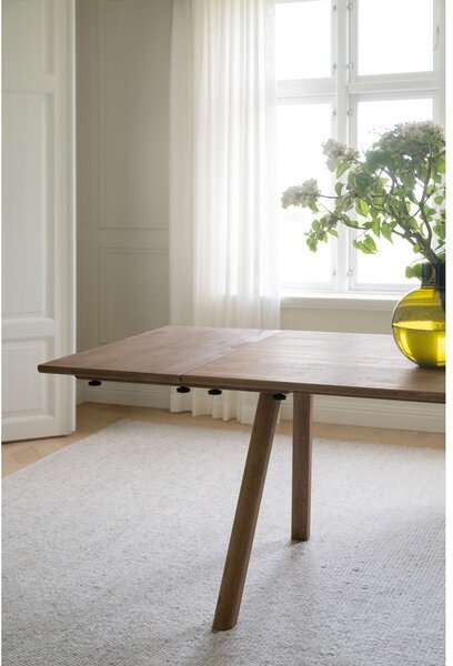 Proširiv blagovaonski stol od punog hrasta 95x220 cm Clapperton – Rowico