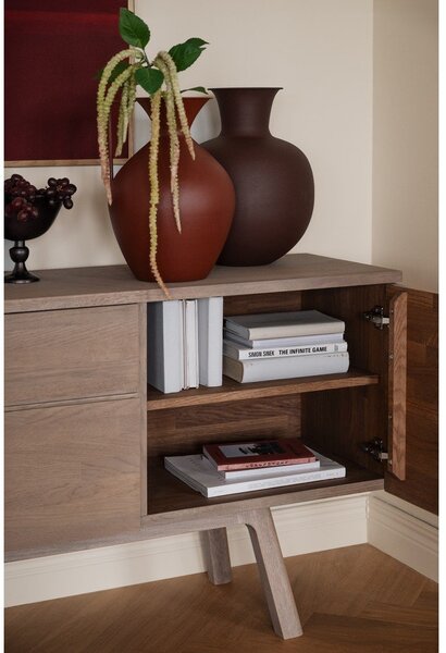 Komoda od punog hrasta u prirodnoj boji 170x77x42 cm Cleardale – Rowico
