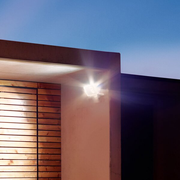 STEINEL LS 300 S senzorski LED vanjski reflektor, crni, IP44, Crno, Metal