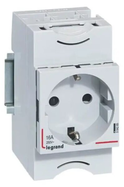 004285 UTIČNICA 2P+E/16A/250V DIN LE004285