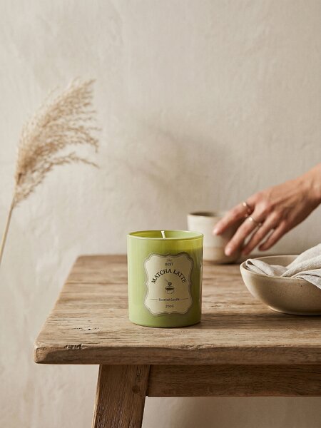 Sinsay - Mirisna svijeća Matcha Latte