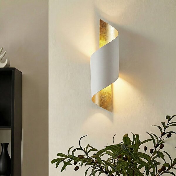 Lindby zidna lampa Vanni, bijela/zlatna, metal, visina 52cm, prigušiva, Bijela, spavaća soba, Metal