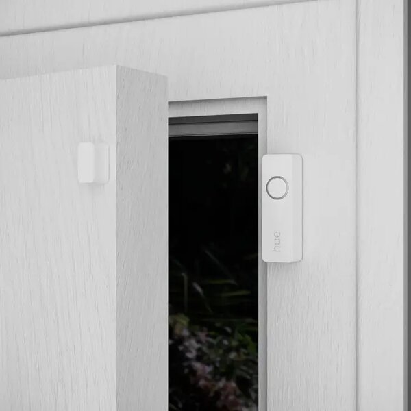 PHILIPS HUE pametna LED žarulja SECURE SENSOR White and Color Ambiance E27 SET 8720169159617