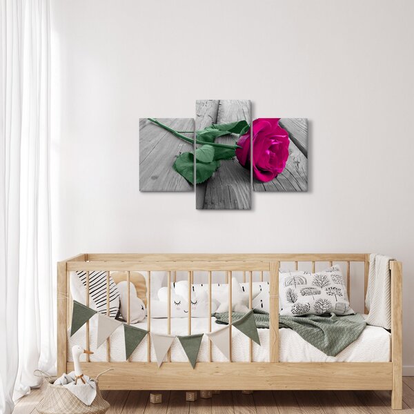 Slika - Ružičasta ruža sa zelenom stabljikom (90x60 cm)