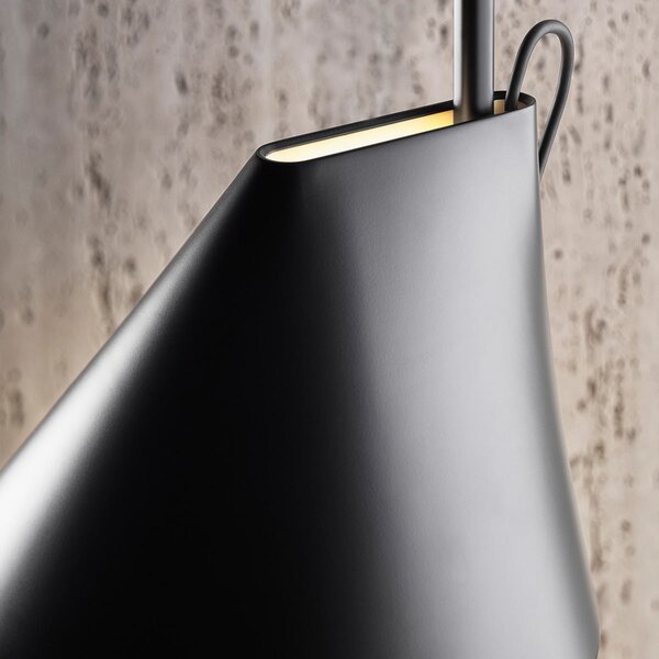 Stolne Lampa Louis Poulsen, Yuh, prigušiv, Crno, Dnevna soba, Metal, Dizajn