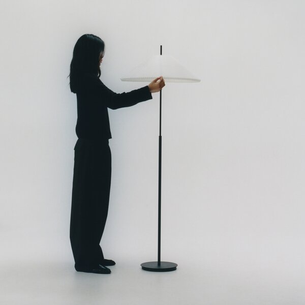 Podne Lampa New Works, Nebra, Crno, Dnevna soba, Metal, Dizajn