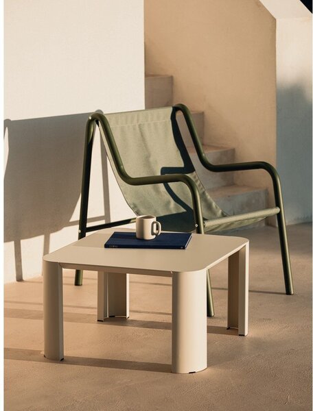 Metalni vrtni stolić za kavu 65x65 cm Fli – noo.ma