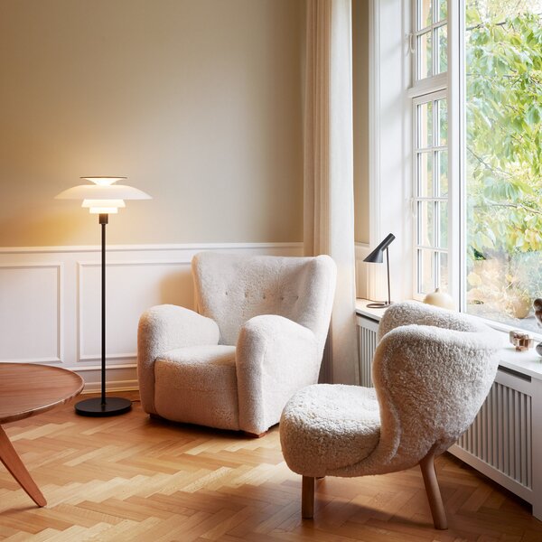 Stolne Lampa Louis Poulsen, AJ Mini, Crno, Dnevna soba, Metal, Dizajn