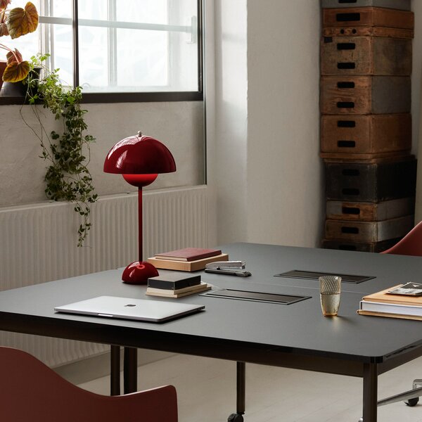 Stolne Lampa &Tradition, Flowerpot VP3, Crvena, Dnevna soba, Metal, Dizajn
