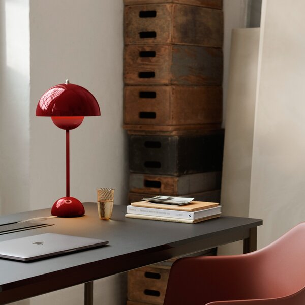 Stolne Lampa &Tradition, Flowerpot VP3, Crvena, Dnevna soba, Metal, Dizajn