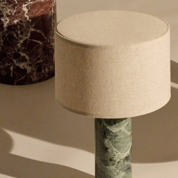 Stolne Lampa GUBI, Gravity Small, prigušiv, Zelena, Dnevna soba, Kamen, Dizajn