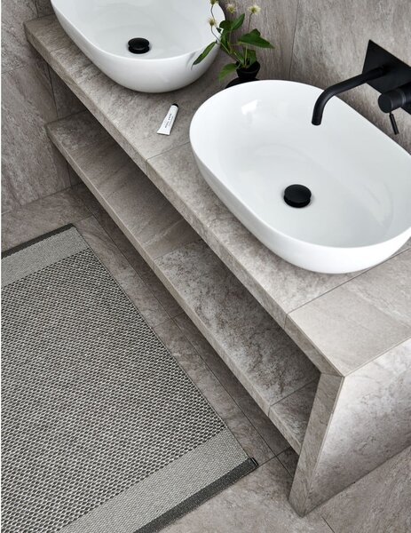 Siva unutarnja i vanjska staza 85x260 cm Edit Warm Grey – Pappelina