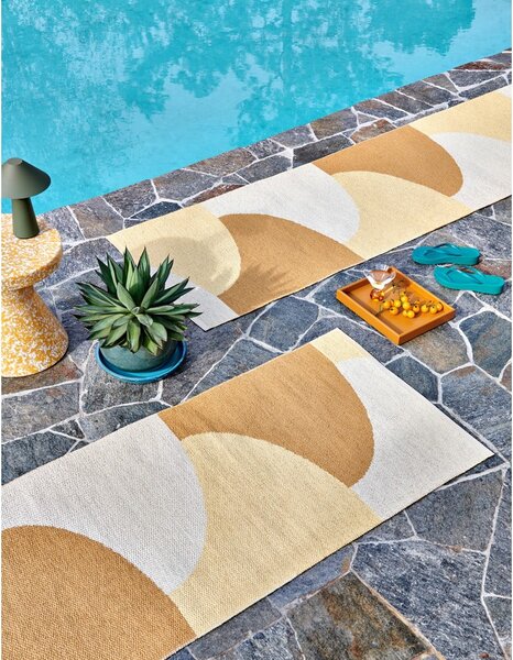 Oker žuti unutarnji i vanjski tepih 70x90 cm Hill Ochre Pale Yellow – Pappelina