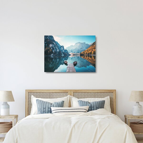 Staklena slika - Čamci na jezeru Braies (70x50 cm)
