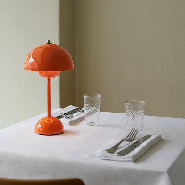 Stolne Lampa &Tradition, Flowerpot VP9, prigušiv, Naranča, Dnevna soba, Plastika, Dizajn