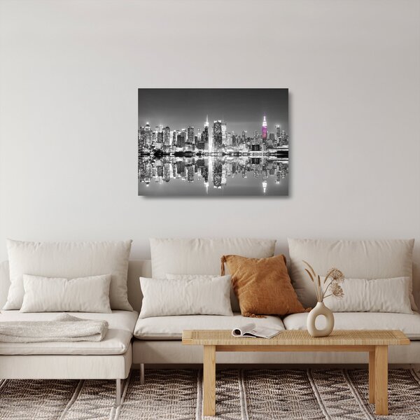 Staklena slika - New York i ljubičasti neboder (70x50 cm)