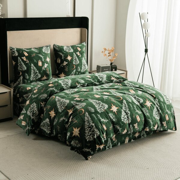 Set posteljine od mikropliša GREEN CHRISTMAS zelene + plahta od mikropliša SOFT 90x200 cm bijele, za jedan krevet
