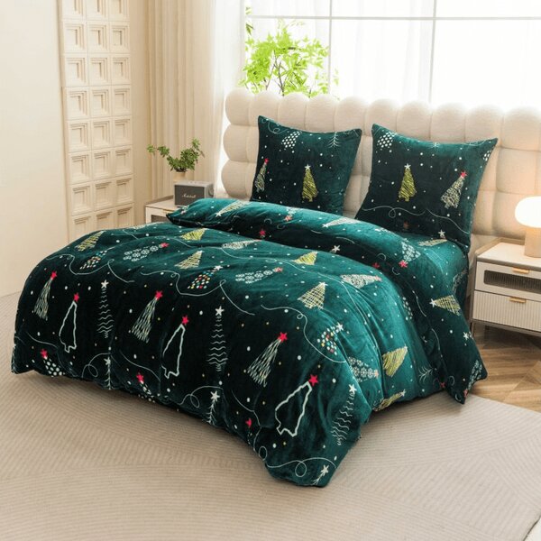 Set posteljine od mikropliša CHRISTMAS DRIFT zelene boje + plahta od mikropliša SOFT 90x200 cm bijele boje, za jedan krevet