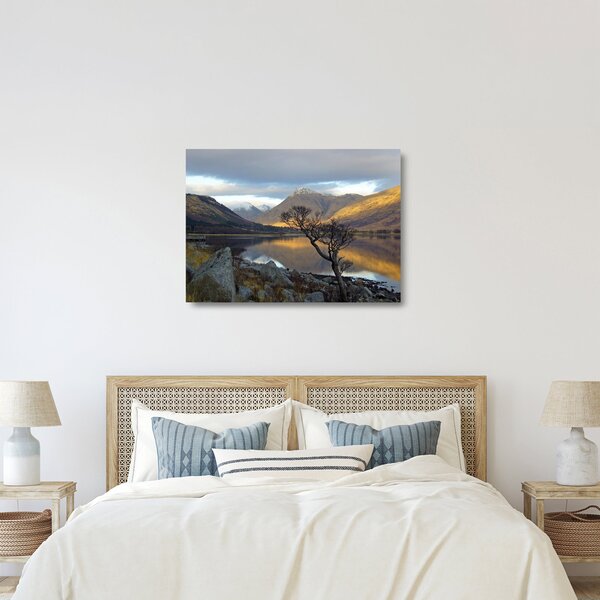 Staklena slika - Planine uz jezero (70x50 cm)