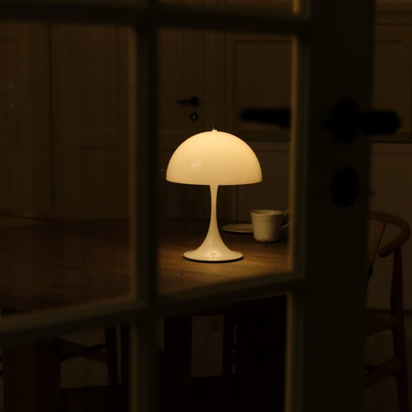 Stolne Lampa Louis Poulsen, Panthella 250, prigušiv, Bijela, Dnevna soba, Plastika, Moderan