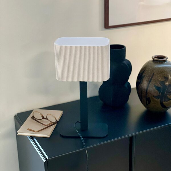 Stolne Lampa Dyberg Larsen, Calix, Bijela, Dnevna soba, Tkanina / tekstil, Dizajn