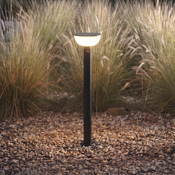 Lindby Obintu LED solarna svjetiljka za stazu, crna, 63 cm, senzor, prigušiva, Crno, Metal, Solarna svjetla