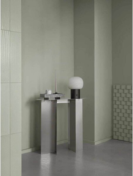 Iris LED Stolna Lampa Alabaster Gunmetal - Blomus