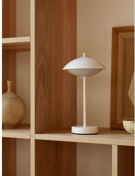 Stolne Lampa FRITZ HANSEN, Bijela, Dnevna soba, Metal