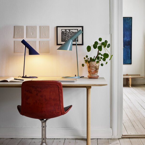 Stolne Lampa Louis Poulsen, AJ Mini, Plava, Dnevna soba, Metal, Dizajn