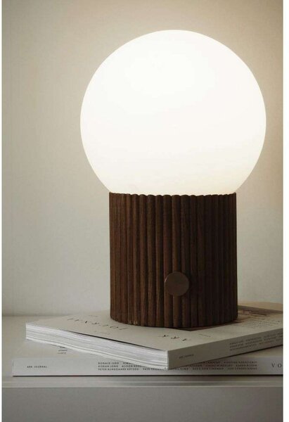 Hubble 22 Stolna lampa Walnut - Globen Lighting
