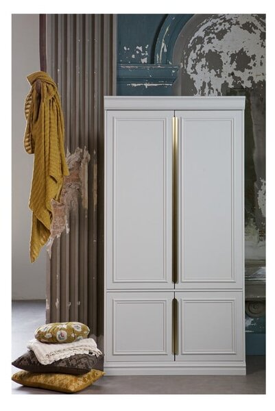 Svijetlo sivi ormar od masivnog bora 110x215x62 cm Organize – WOOOD