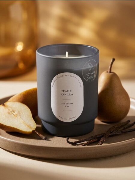 Sinsay - Mirisna sojina svijeća Pear & Vanilla