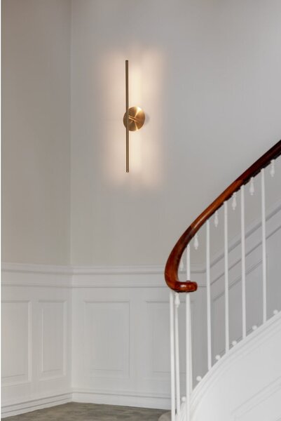 LED zidna lampa u zlatnoj boji Omni – UMAGE