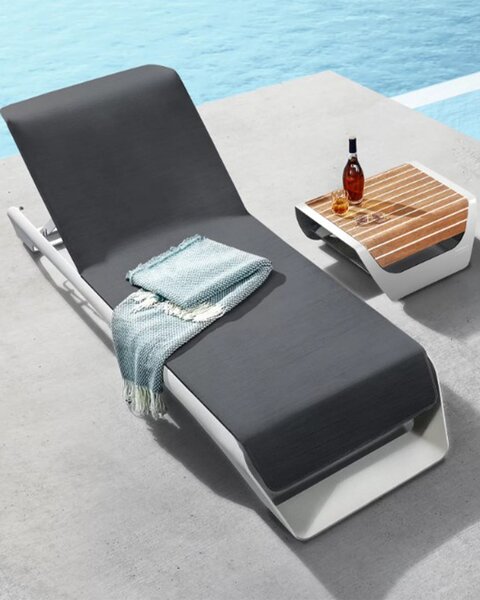 Idealaqua Onda Pininfarina vrtni stolić 60x65 cm