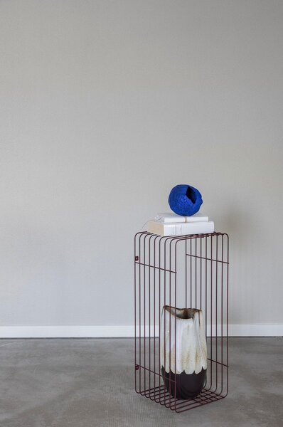 Bordo metalna polica s više razina 70 cm Wire – Mette Ditmer Denmark
