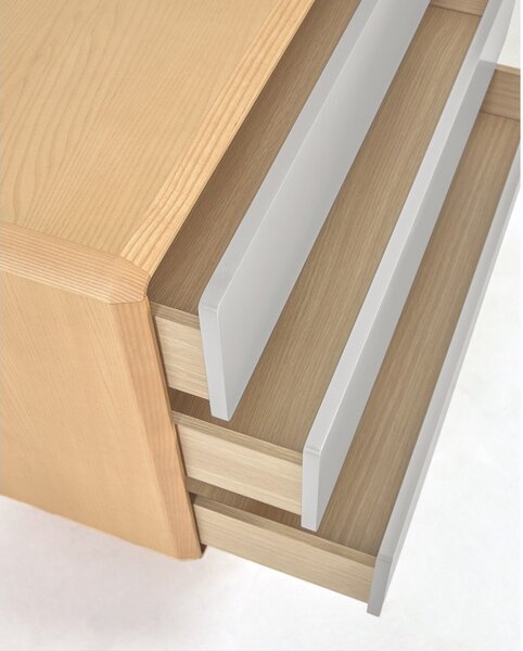 Siva/u prirodnoj boji komoda u dekoru jasena 99x78,5x42 cm Anielle – Kave Home