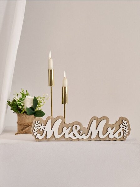 Sinsay - Svadbena dekoracija s natpisom Mr & Mrs