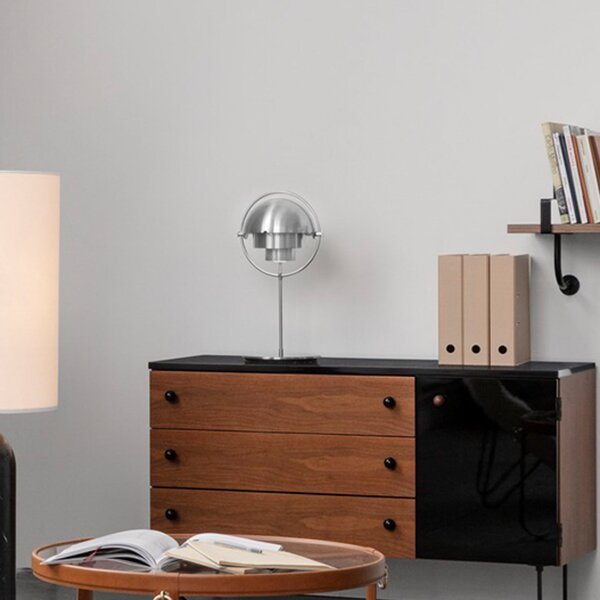 Stolne Lampa GUBI, Multi-Lite, Metalik, Dnevna soba, Metal, Dizajn