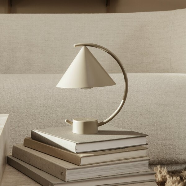 Stolne Lampa ferm LIVING, Meridian, prigušiv, Bež, Dnevna soba, Metal, Dizajn