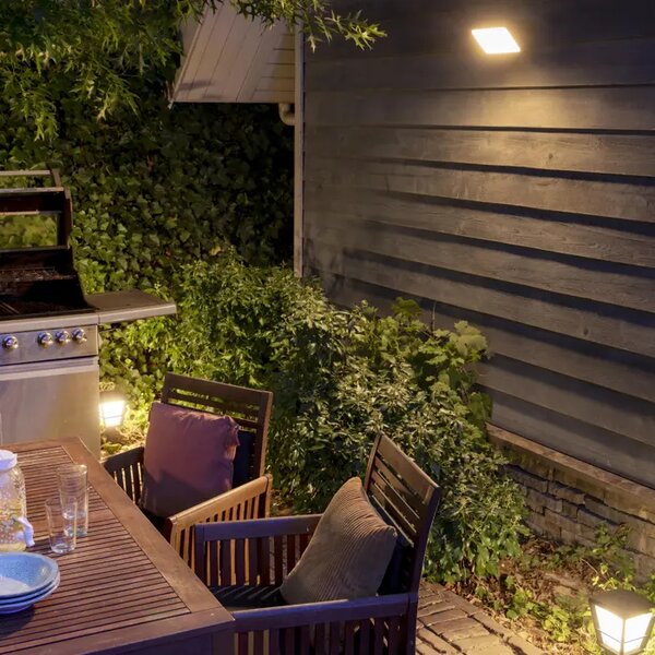 Discover PHILIPS HUE VANJSKI REFLEKTOR CRNI WACA EU 8718696170533