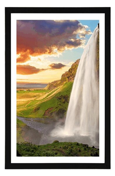 Plakat s paspartuom majestetični slap na Islandu