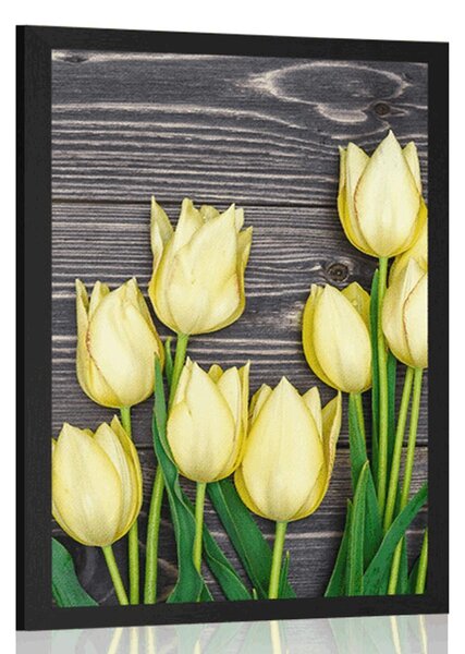 Plakat žuti tulipani na drvenoj podlozi