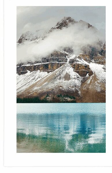 Plakat s paspartuom jezero blizu prekrasne planine