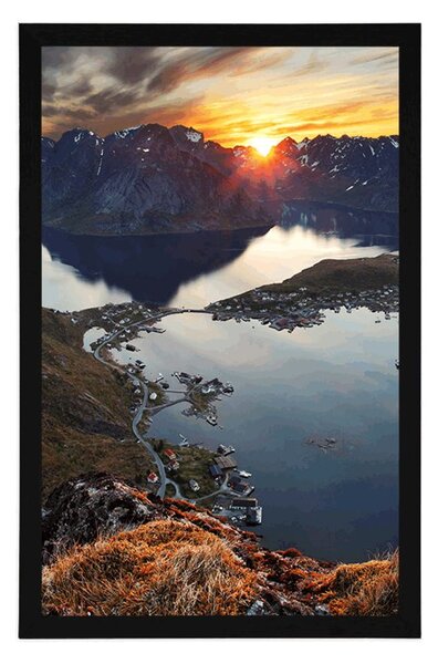 Plakat zadivljujuća planinska panorama sa zalaskom sunca